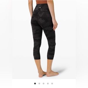Lululemon Wunder Under High Rise Crop